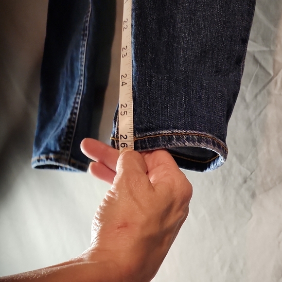 Rag & Bone Trending Skinny Blue Jeans with Authentic Distressed Look In Size 26 - Picture 4 of 9